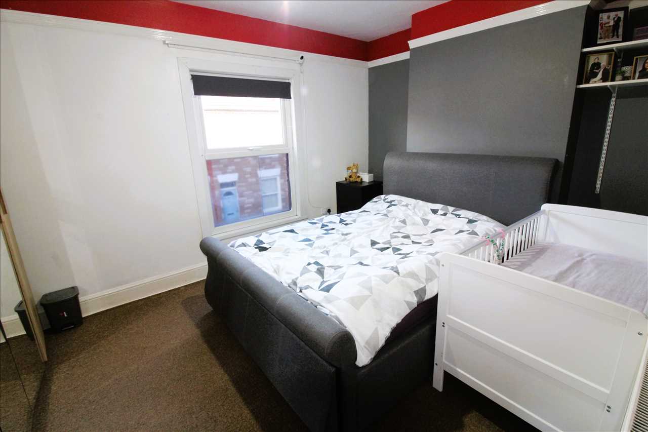 Aylesbury Street, Wolverton - Picture 8