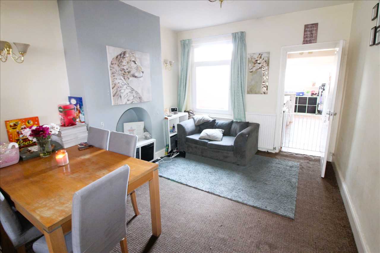 Jersey Road, Wolverton - Picture 2