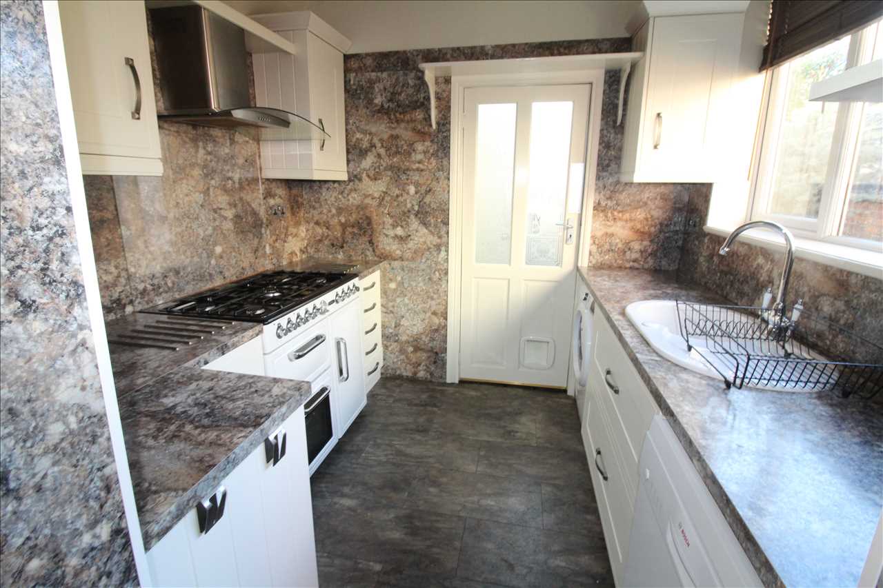 Aylesbury Street, Wolverton - Picture 6