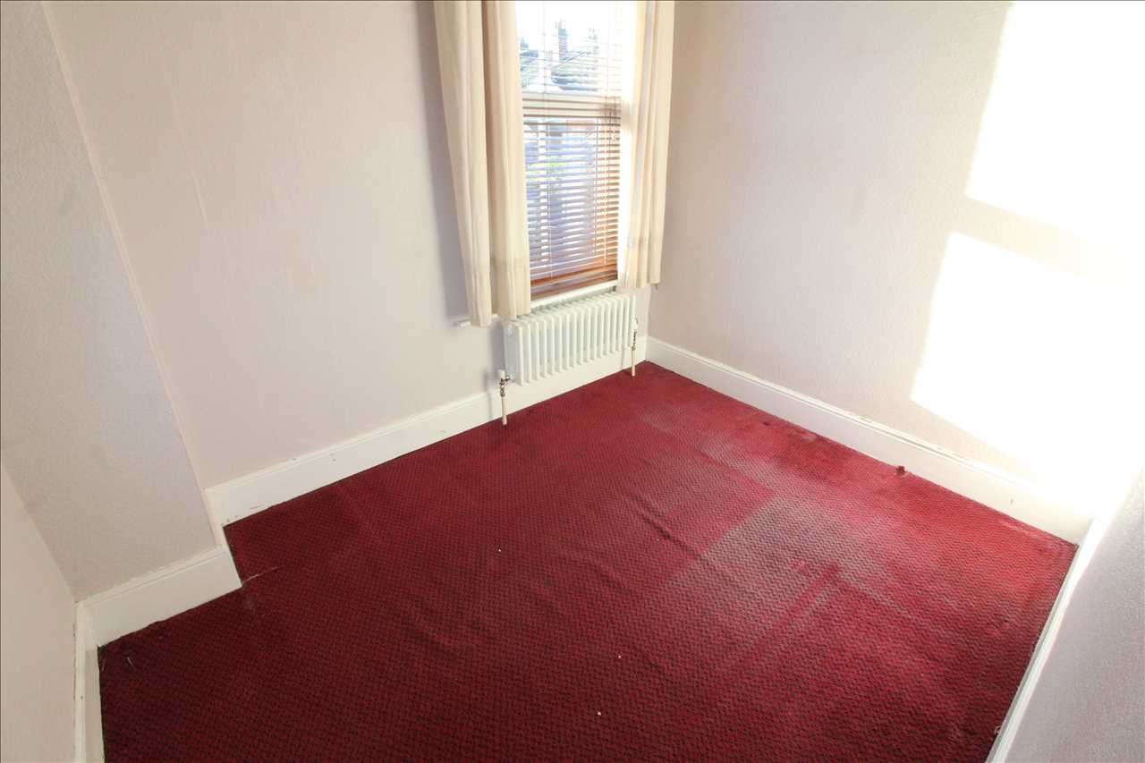 Aylesbury Street, Wolverton - Picture 10