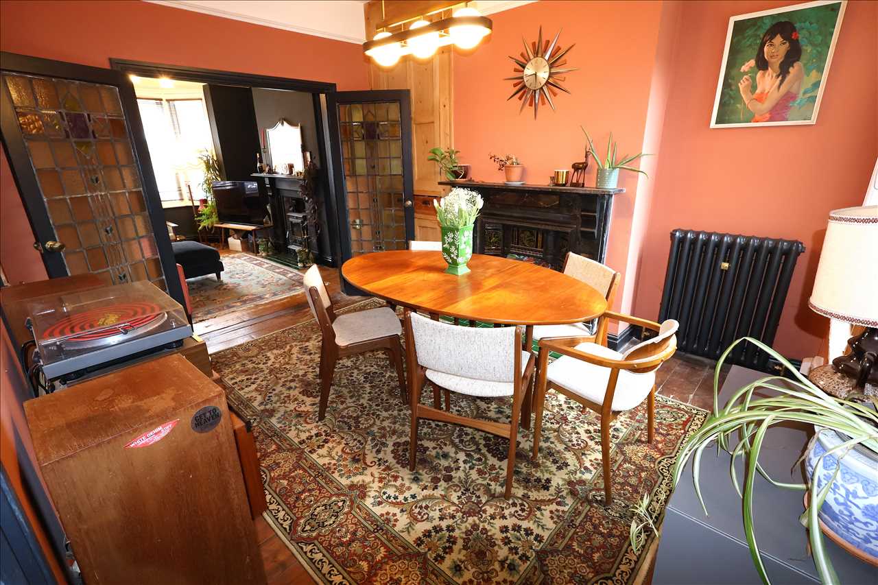 Peel Road, Wolverton - Picture 2