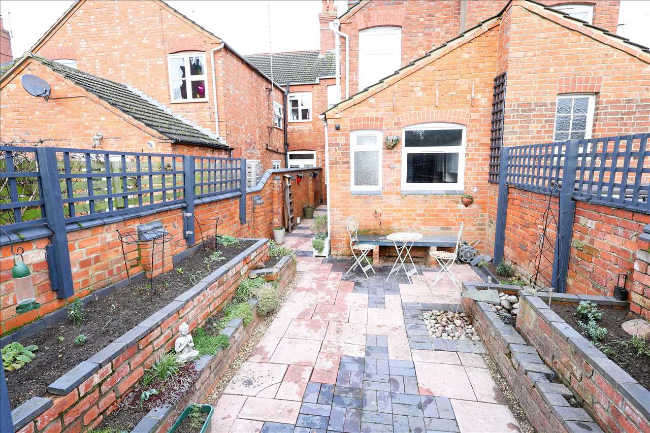 Moon Street, Wolverton - Picture 16