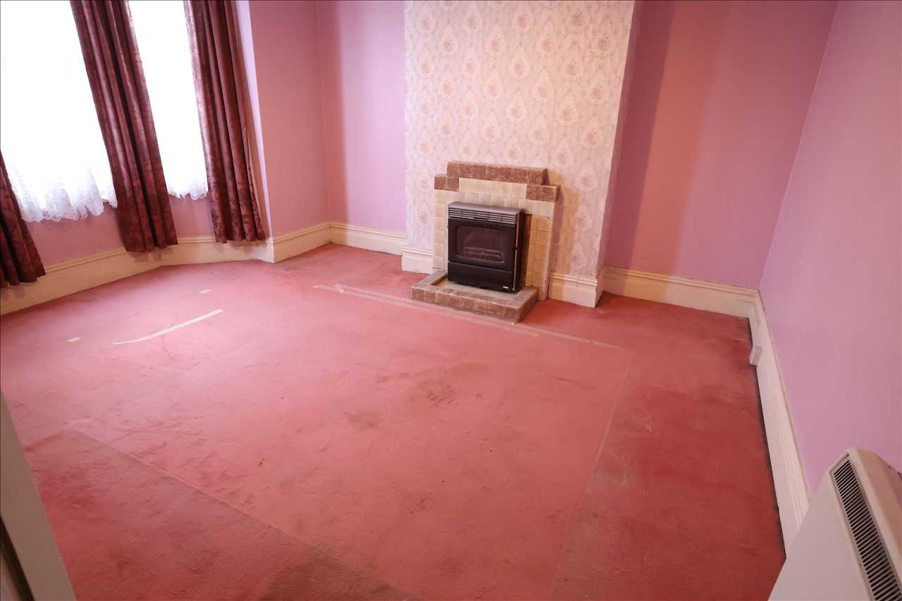 Cambridge Street, Wolverton - Picture 2