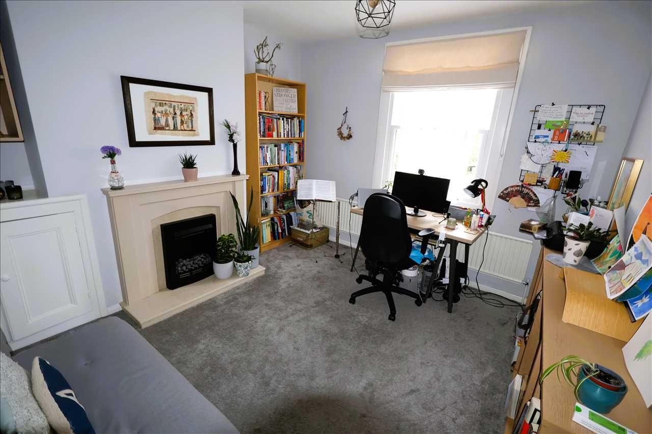 Radcliffe Street, Wolverton - Picture 2