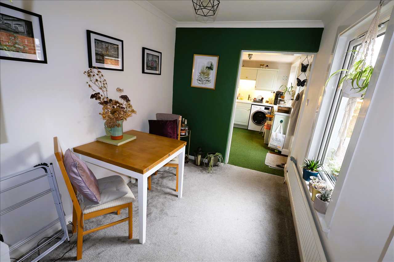 Radcliffe Street, Wolverton - Picture 4