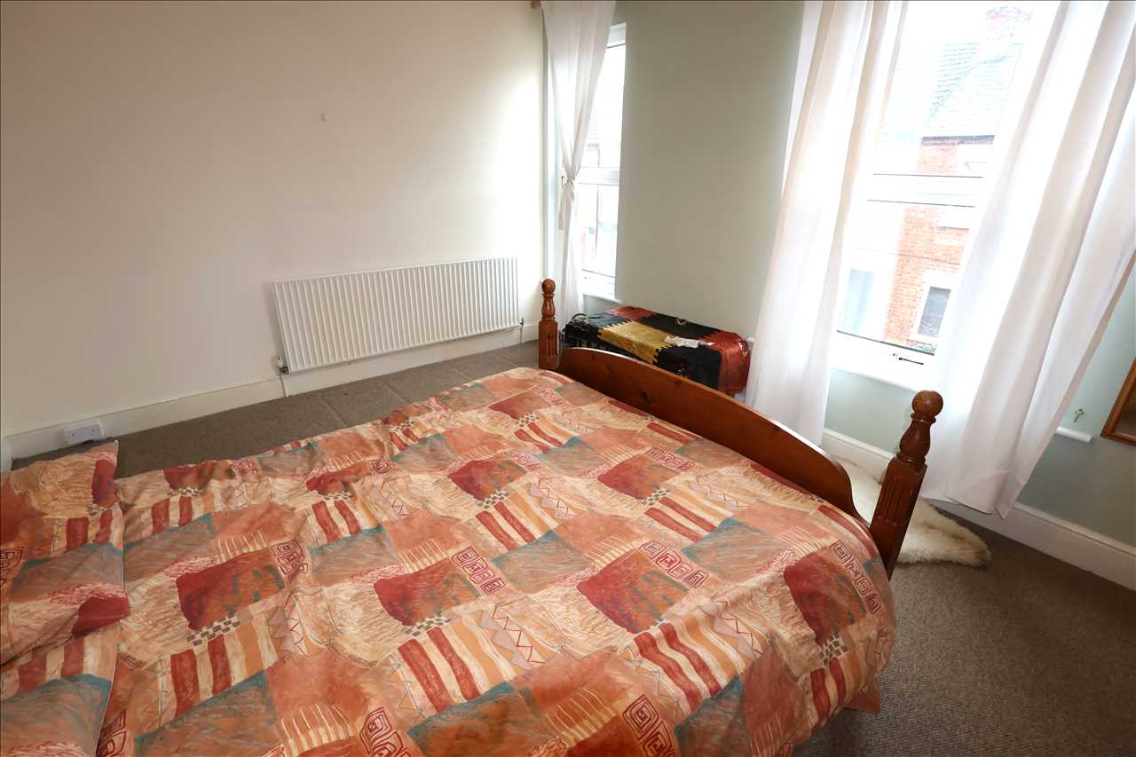 St. Mary Street, New Bradwell - Picture 8