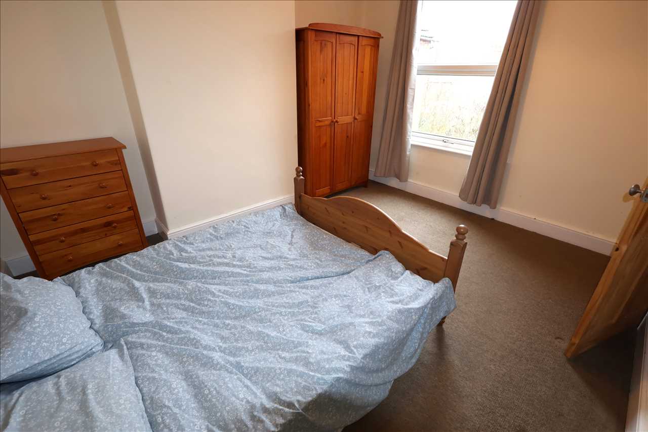 St. Mary Street, New Bradwell - Picture 10