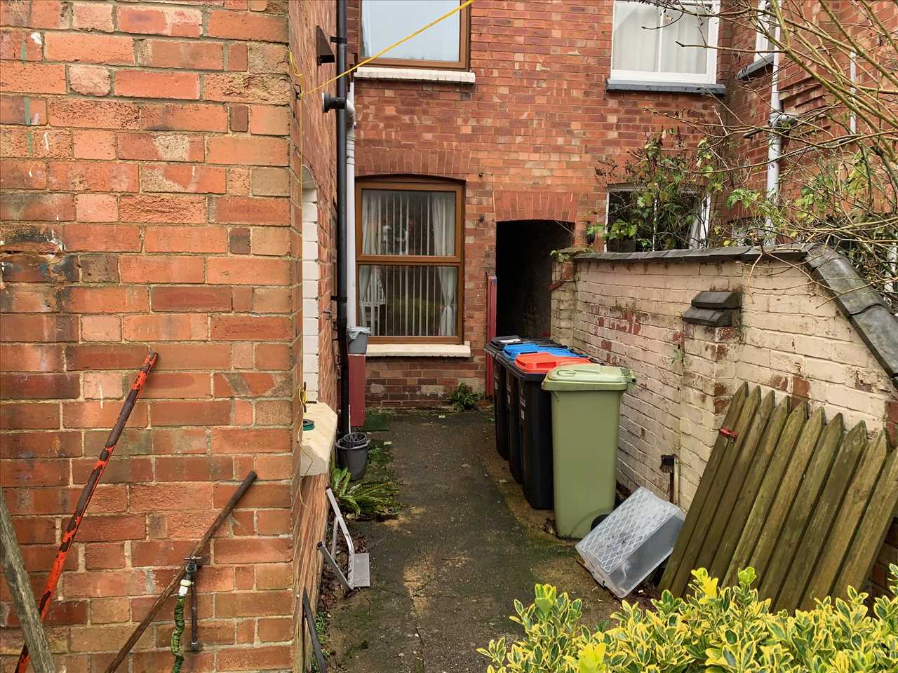 St. Mary Street, New Bradwell - Picture 14