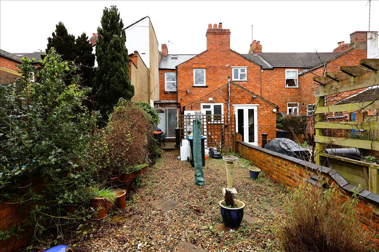 Queen Anne Street, New Bradwell - Picture 12