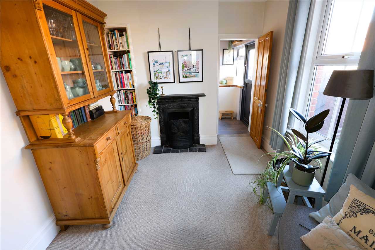 Victoria Street, Wolverton - Picture 4