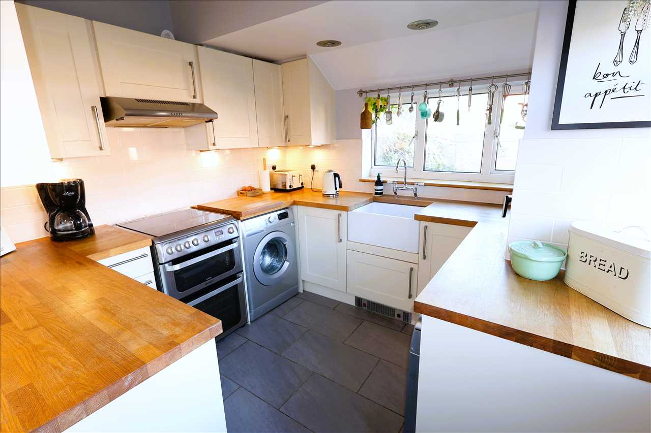 Victoria Street, Wolverton - Picture 5