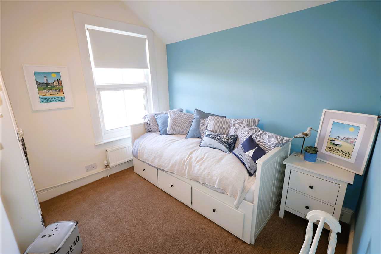 Victoria Street, Wolverton - Picture 11