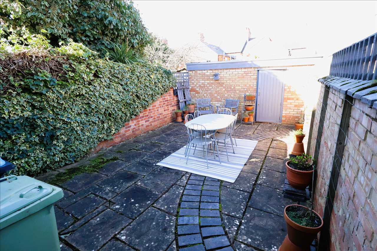 Victoria Street, Wolverton - Picture 13