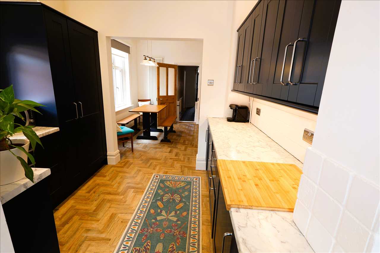 Moon Street, Wolverton - Picture 6