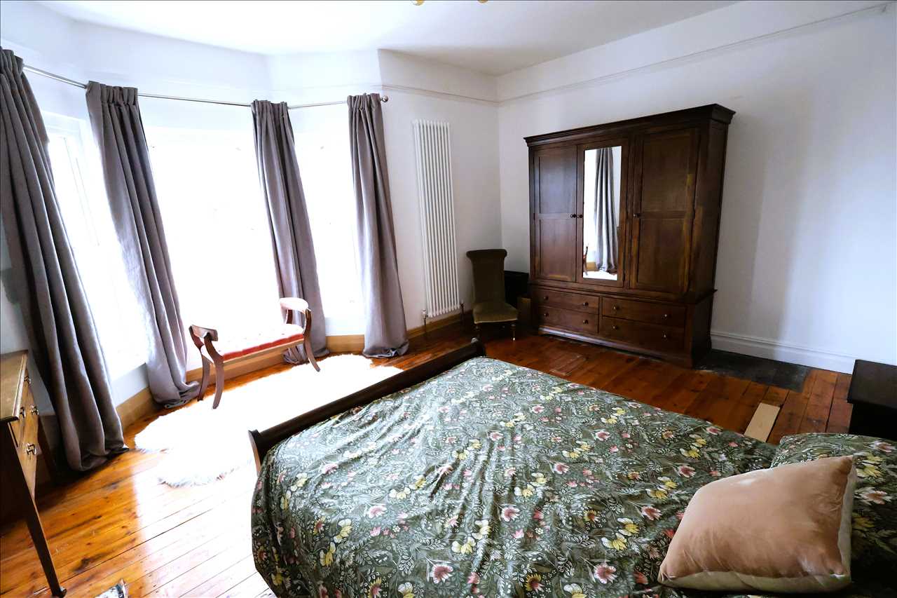 Moon Street, Wolverton - Picture 8