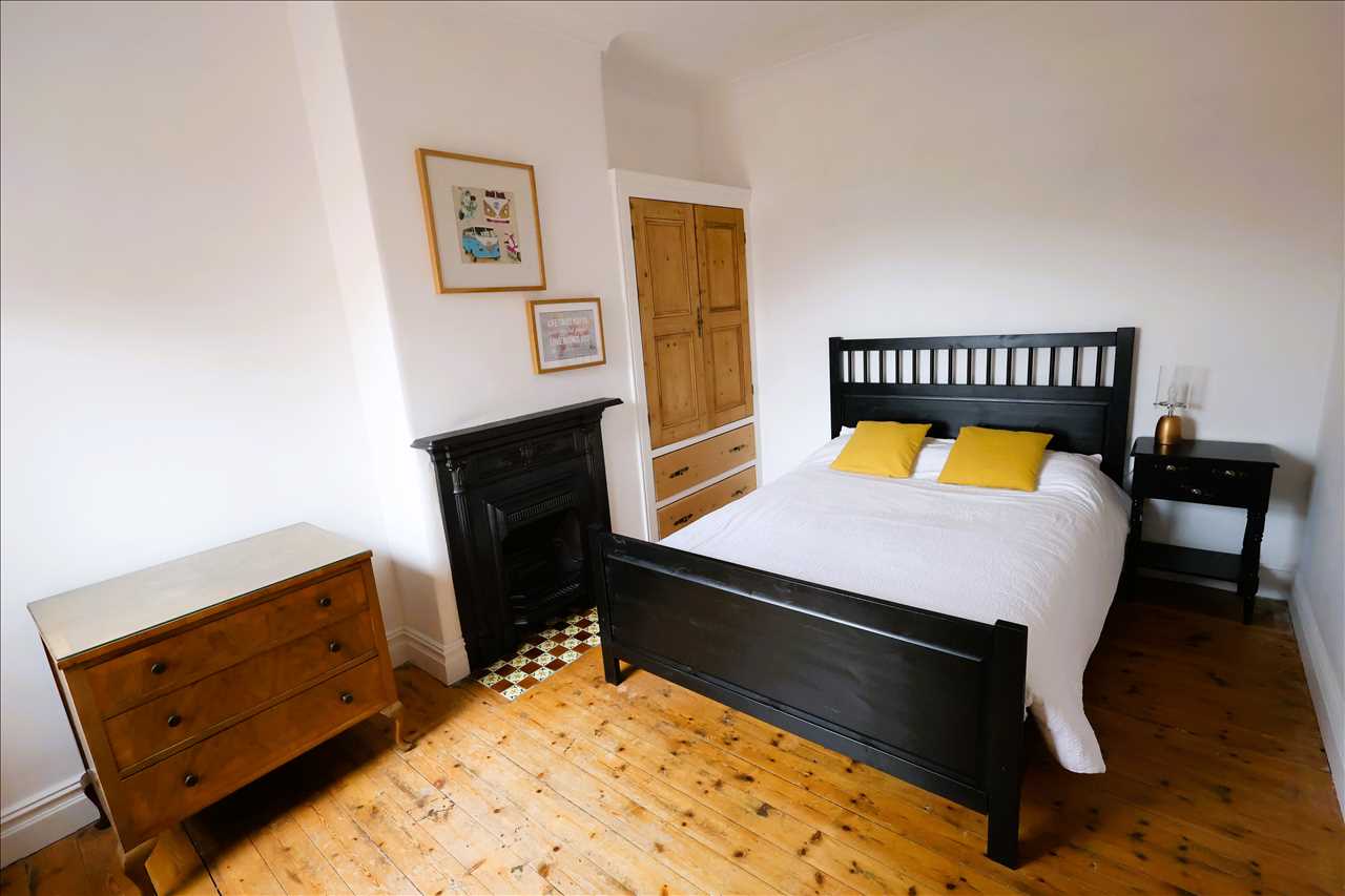 Moon Street, Wolverton - Picture 9