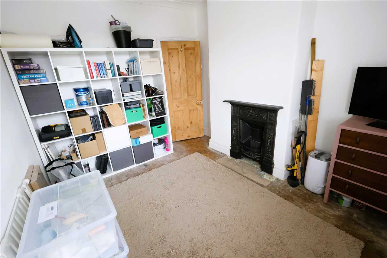 Moon Street, Wolverton - Picture 11