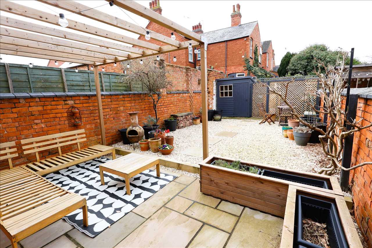 Moon Street, Wolverton - Picture 13