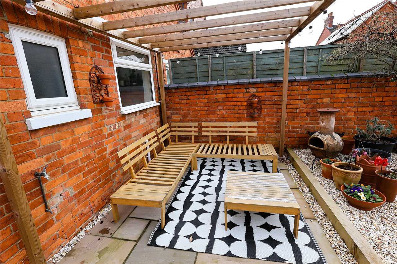 Moon Street, Wolverton - Picture 14