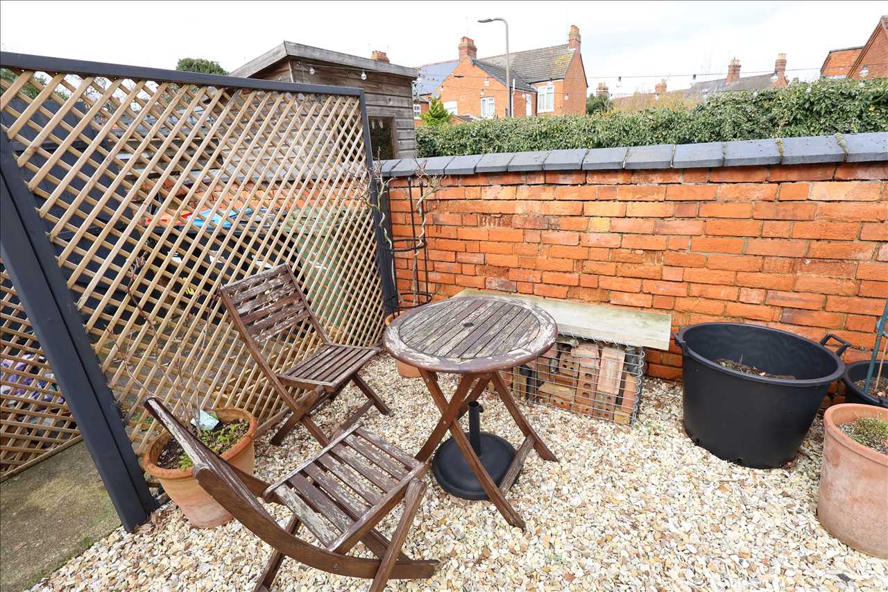 Moon Street, Wolverton - Picture 17