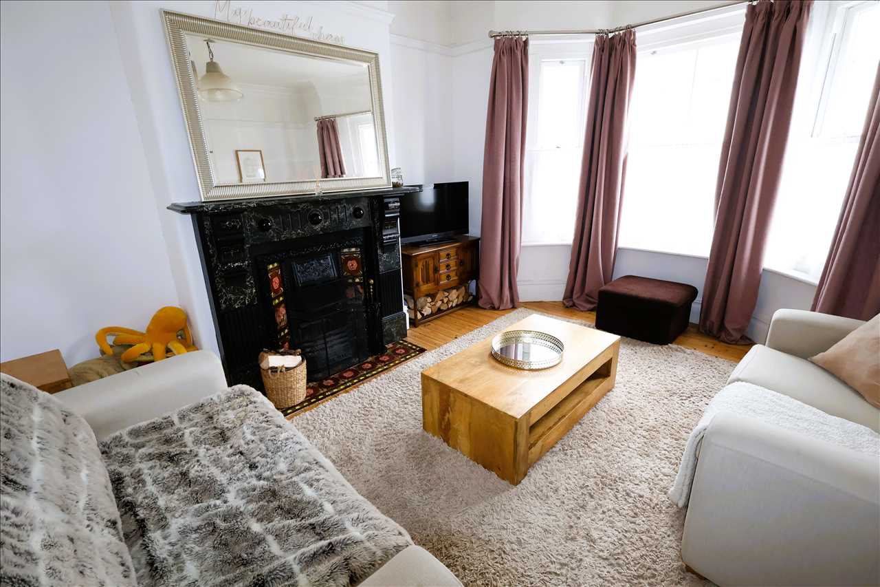 Moon Street, Wolverton - Picture 19