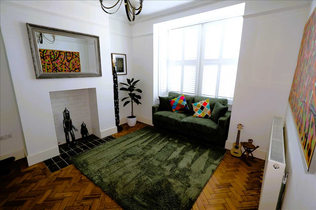 Stratford Road, Wolverton - Picture 5