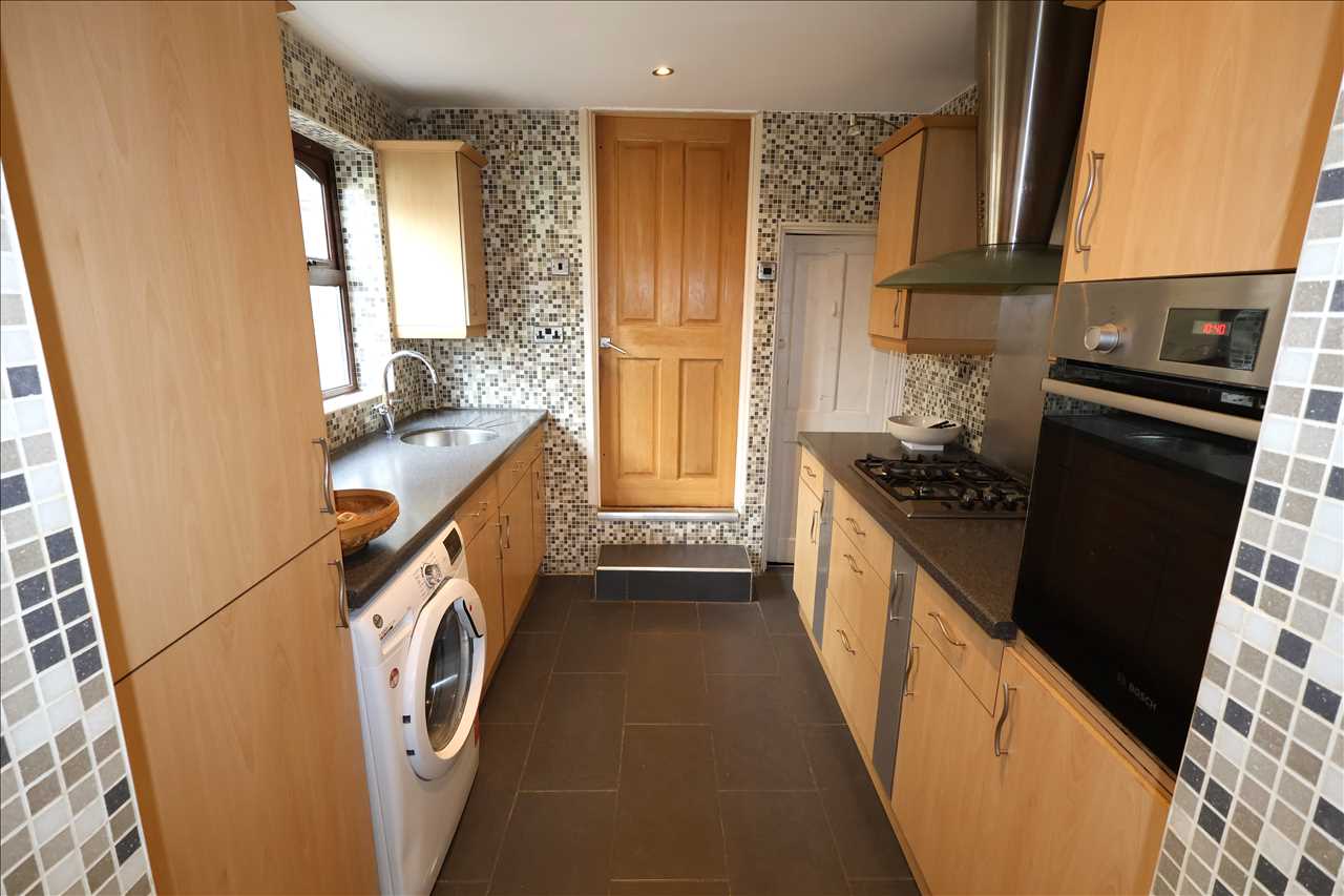 Jersey Road, Wolverton - Picture 4