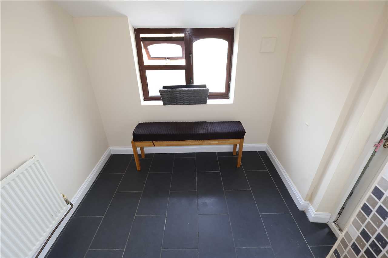 Jersey Road, Wolverton - Picture 6