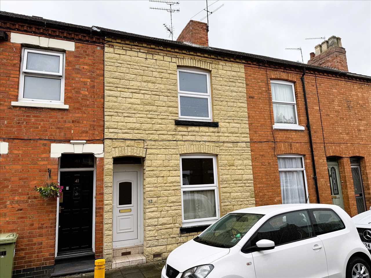 St. Mary Street, New Bradwell - Picture 1