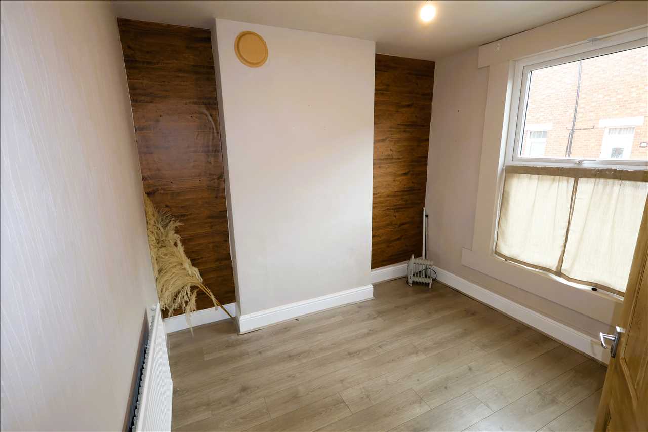 St. Mary Street, New Bradwell - Picture 2