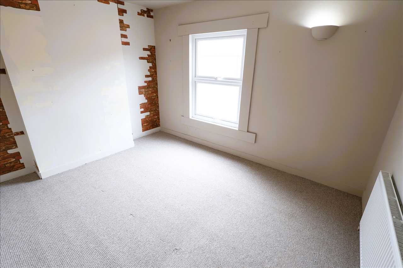 St. Mary Street, New Bradwell - Picture 8