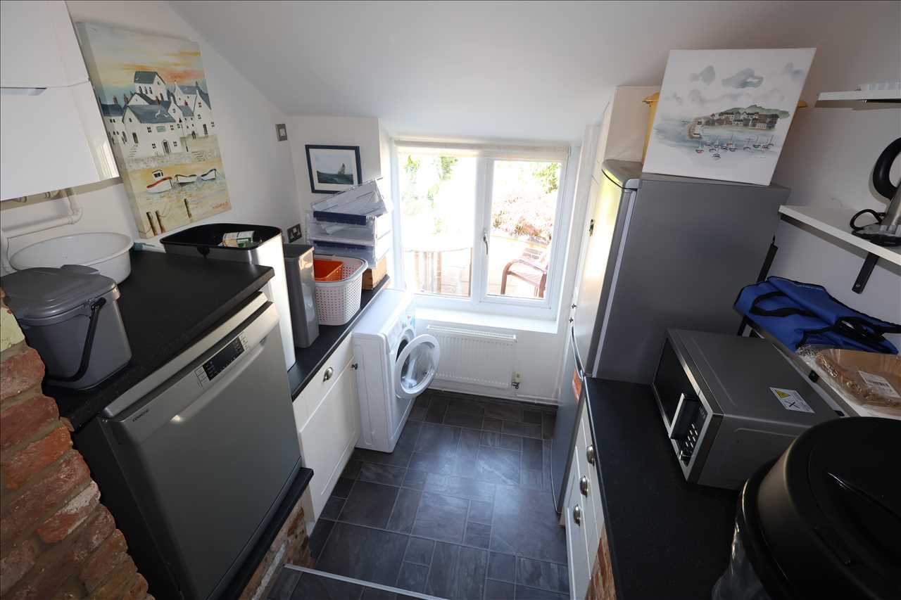 Jersey Road, Wolverton - Picture 5