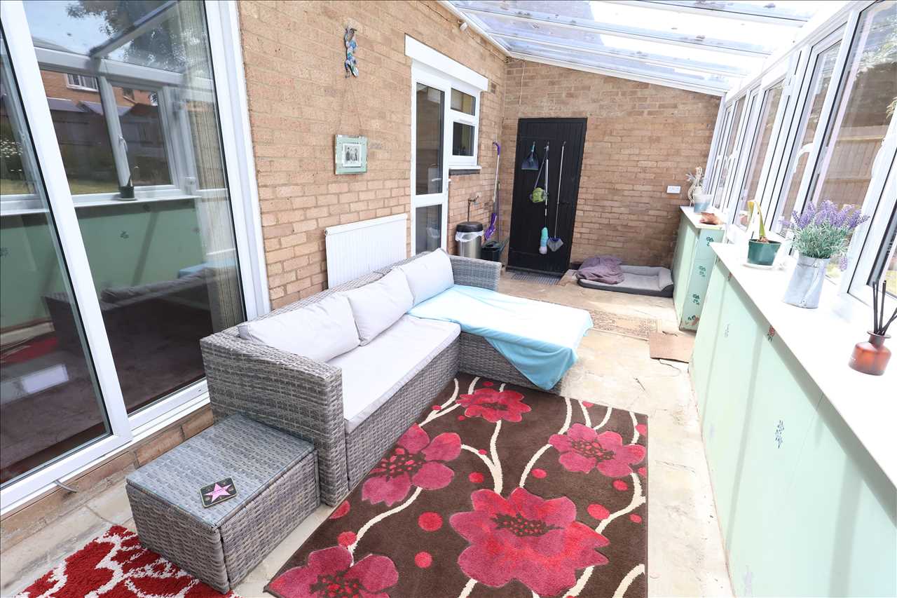 Dunvedin Place, Hodge Lea - Picture 7