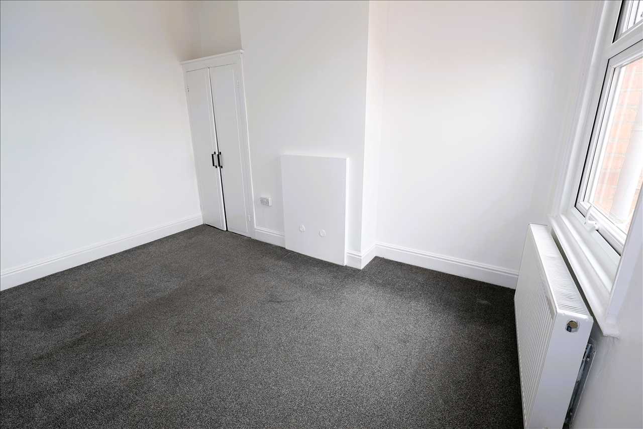Church Street, Wolverton - Picture 9