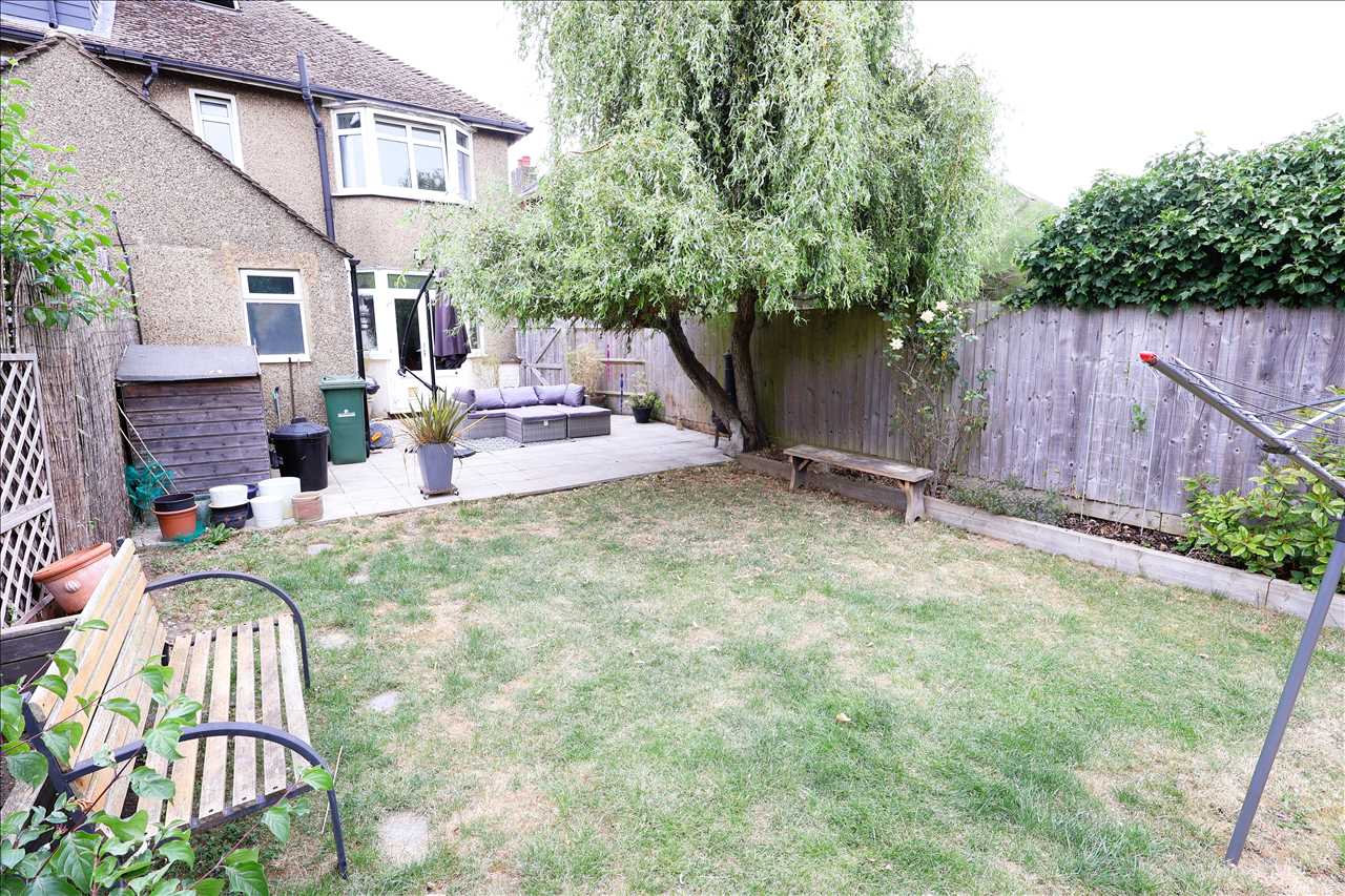 Gloucester Road, Wolverton - Picture 14