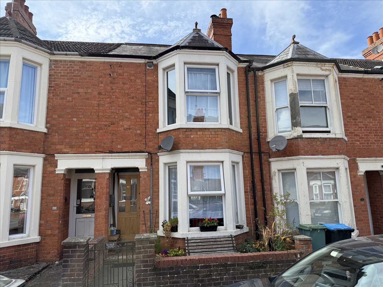 Peel Road, Wolverton - Picture 1