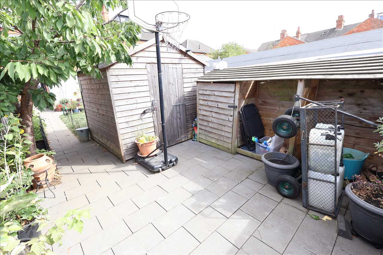 Peel Road, Wolverton - Picture 18