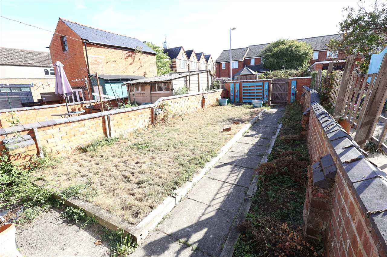 Jersey Road, Wolverton - Picture 11
