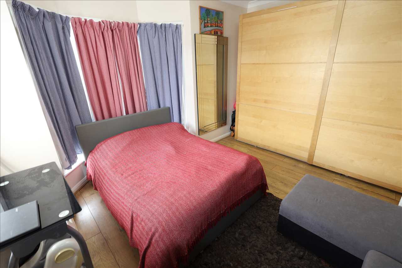 Peel Road, Wolverton - Picture 10