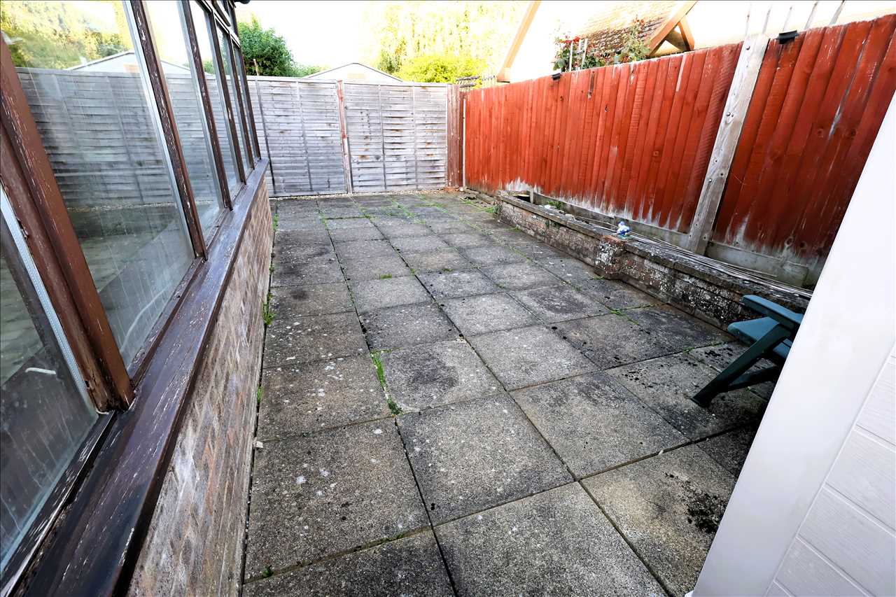 Greenhill Close, Loughton - Picture 8