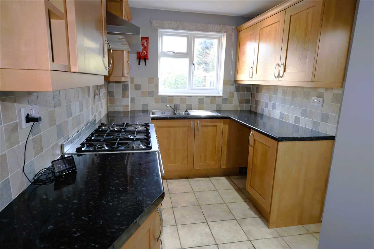 Southern Way, Wolverton - Picture 4