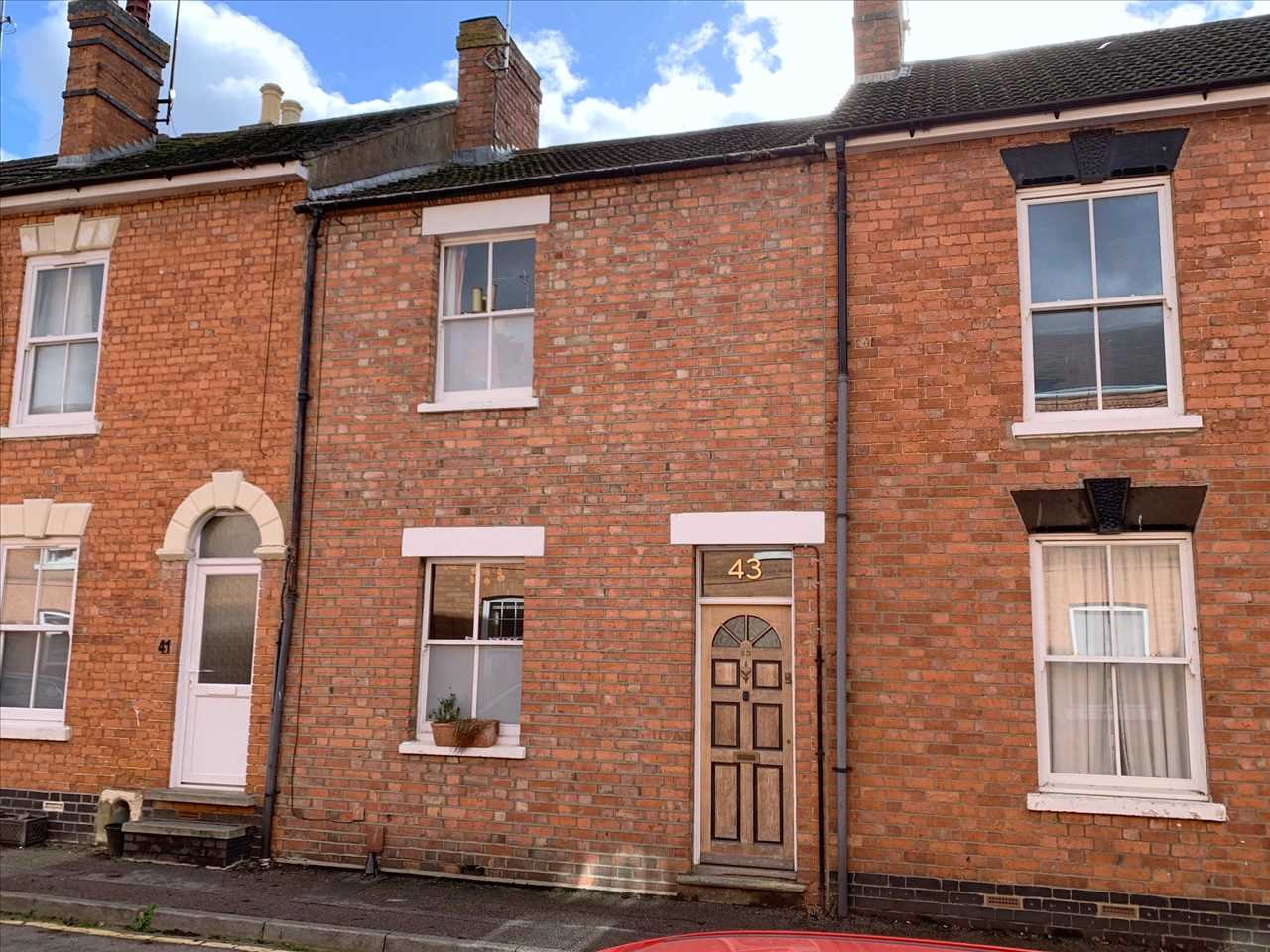 Buckingham Street, Wolverton - Picture 1
