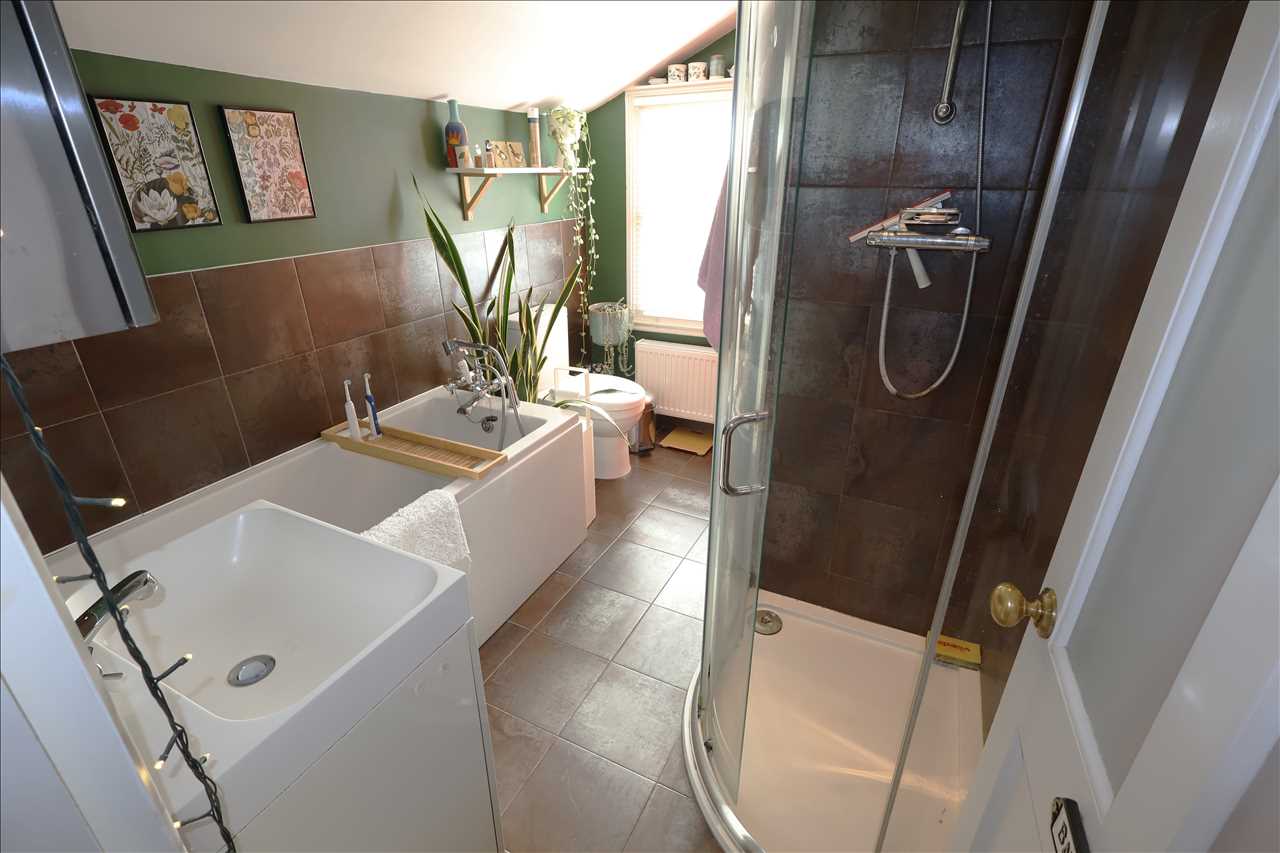 Buckingham Street, Wolverton - Picture 9